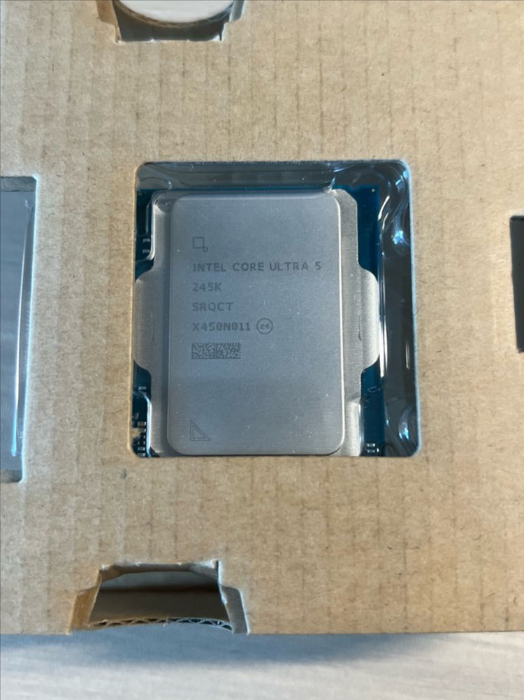인텔 울트라 5 245K CPU 코잇정품--2
