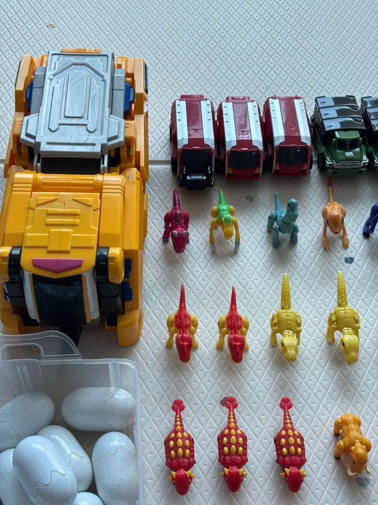 공룡메카드 장난감 일괄 이미지