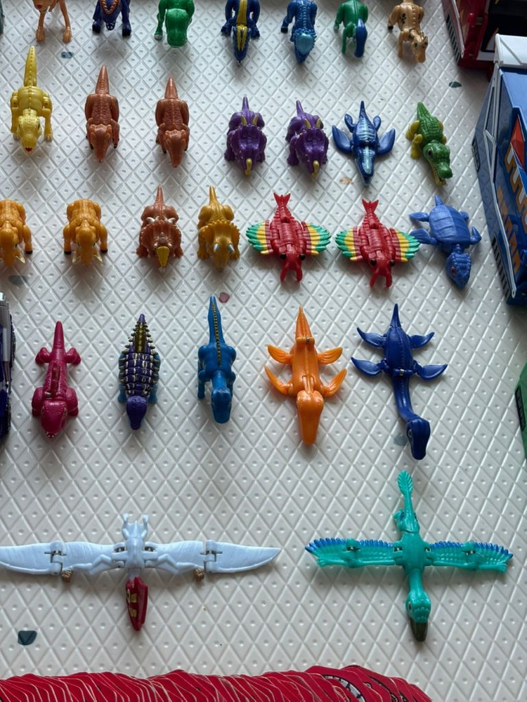 공룡메카드 장난감 일괄 이미지