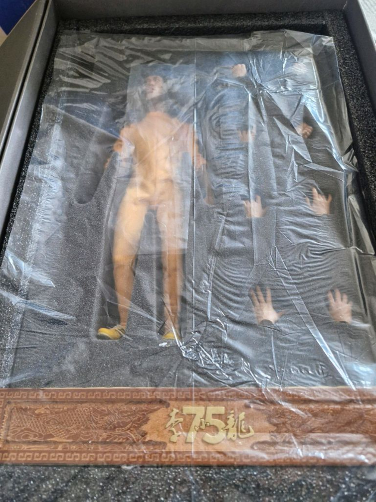 엔터베이(Enterbay) 이소룡 75년 기념 사망유희 피규어 새상품--2