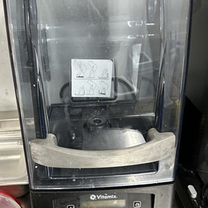 바이타믹스 콰이어트 원 24년식 (토탈카운트 154) + 볼2개