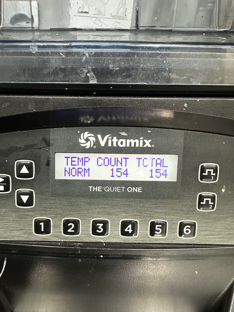 바이타믹스 콰이어트 원 24년식 (토탈카운트 154) + 볼2개--1