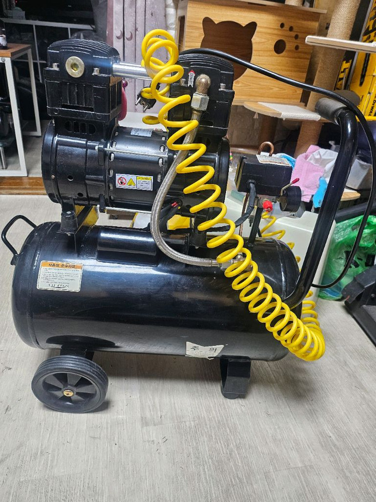 에어 팩토리 Ultra 340 3마력 40리터 저소음 오일리스 콤프레샤--3