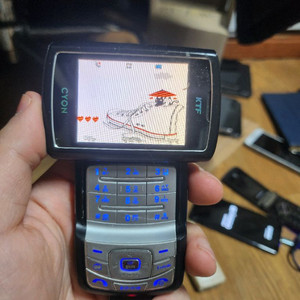 lg-lb1500 싸이언 슬림 dmb폰 이미지