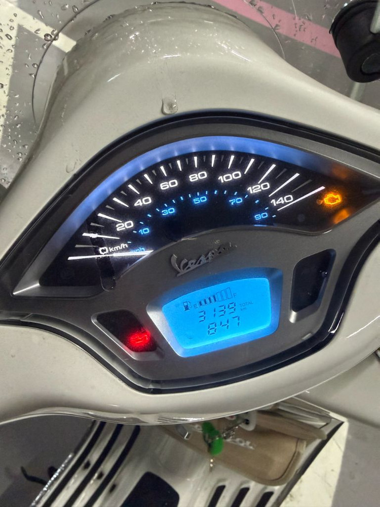 베스파 프리마베라 125 2024년형 이미지