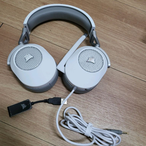 커세어 HS65 유선 게이밍 헤드셋 화이트