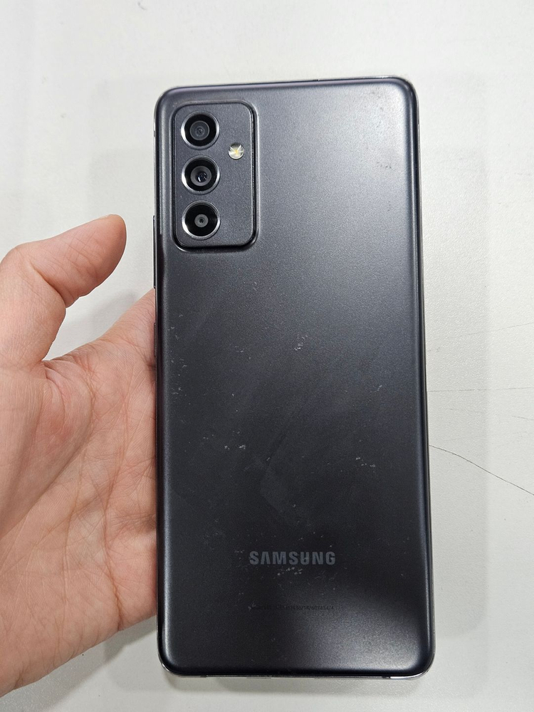 갤럭시 퀀텀2 128GB C급--0