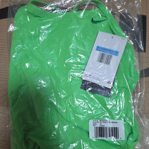 나이키 메탈릭 볼티지 그린 컷아웃 26 (미개봉)