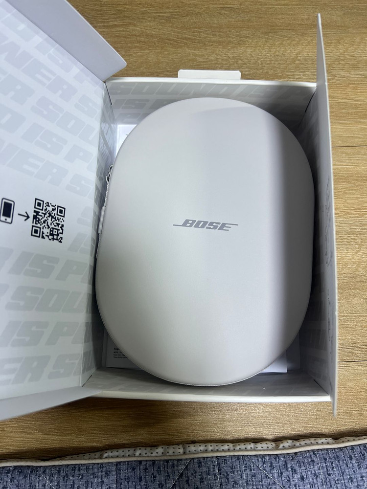 보스 QC 울트라 노이즈캐슬링 헤드폰 스모크화이트 풀박스, 케이스 포함.--1