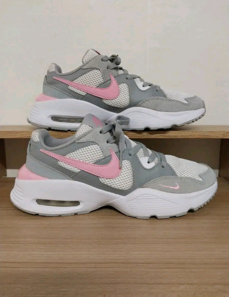 여성 나이키 에어맥스 퓨전 GS 런닝화, 운동화 (255) 이미지