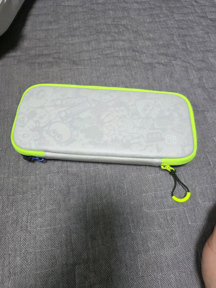 닌텐도 스위치 OLED 스플래툰 3 에디션 + 휴대용 케이스 + 256GB SD카드 판매합니다--7