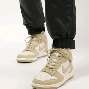 나이키 덩크 하이 레트로 프리미엄(255 275) 나이키코리아정품@새상품