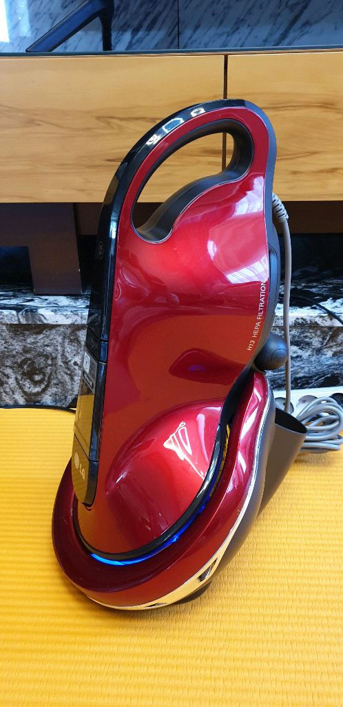 LG 침구청소기 VH9200DS--2