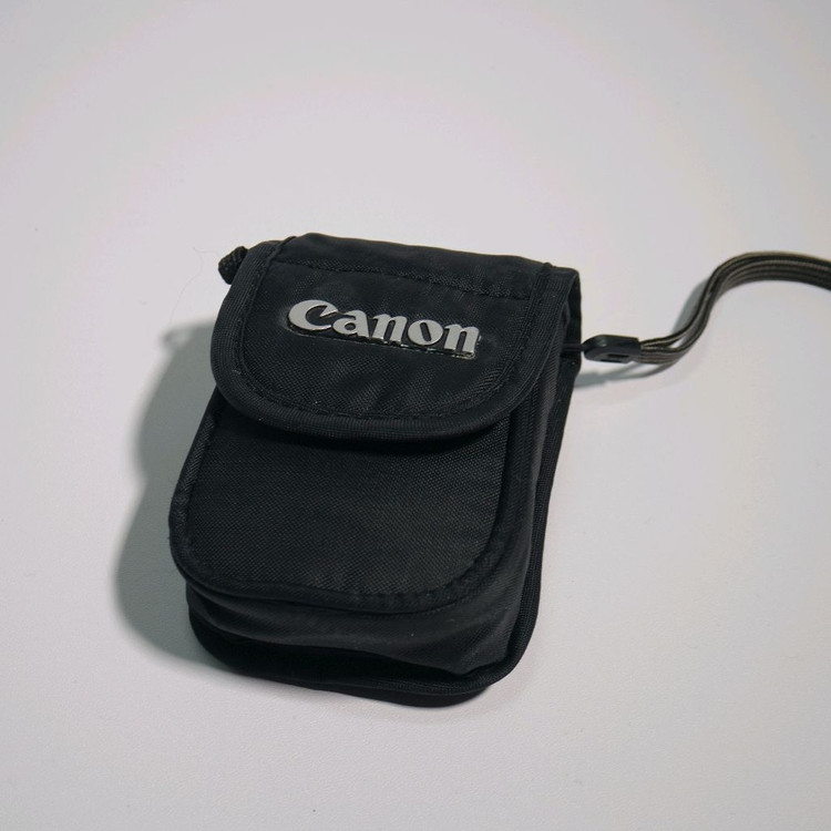 니콘 쿨픽스 5600 실버 디지털카메라 이미지