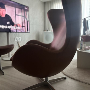 프리츠한센 에그체어 이미지