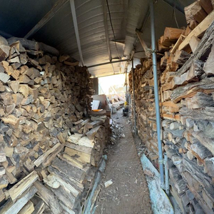 화목난로 쪼갬목 마른장작 1루베 17만원(배송포함 x) 이미지