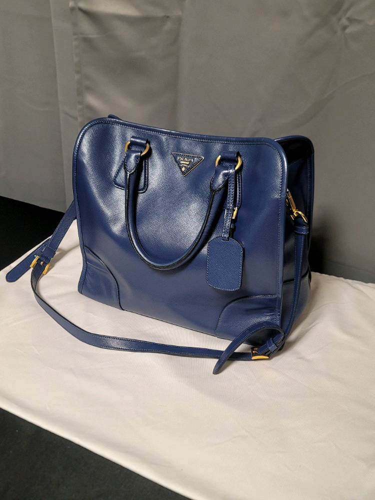 프라다 가방,크로스백토트백(디올샤넬보테가루이비통구찌셀린느생로랑발렌시아가)--1