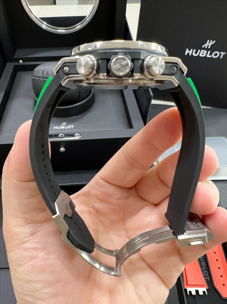 위블로 신형 빅뱅 유니코 티타늄42mm추가 러버2종포함 국내풀셋--5