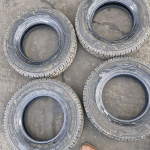 포터2,봉고3 12인치 뒷타이어한대분팝니다(상태a급) 이미지