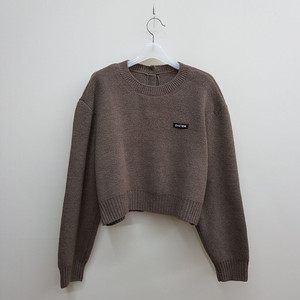 한섬 시스템 2024 울 블렌드 백버튼 크롭 니트 88-98-165사이즈