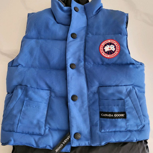 캐나다구스 아동 패딩 조끼 110