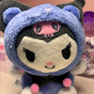 산리오 쿠로미 인형.