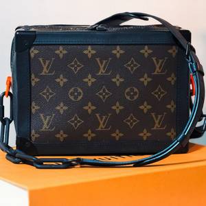 루이비통 버질아블로 소프트 트렁크백