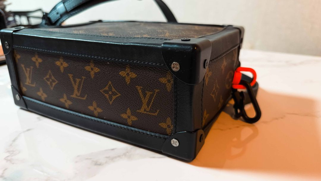 루이비통 버질아블로 소프트 트렁크백--5