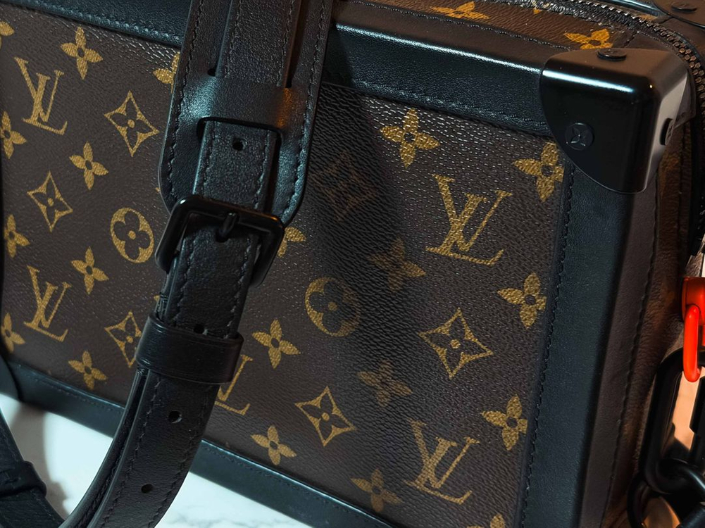 루이비통 버질아블로 소프트 트렁크백--6