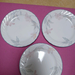 코렐 많아요 접시 3개 일괄판매