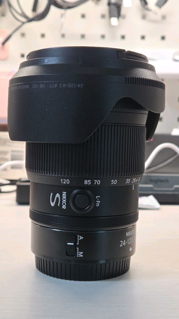 니콘 Z 24-120mm F4 S 렌즈 판매합니다 이미지