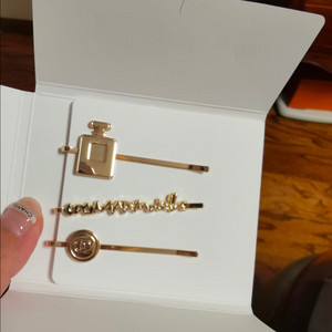 샤넬 헤어핀 3종