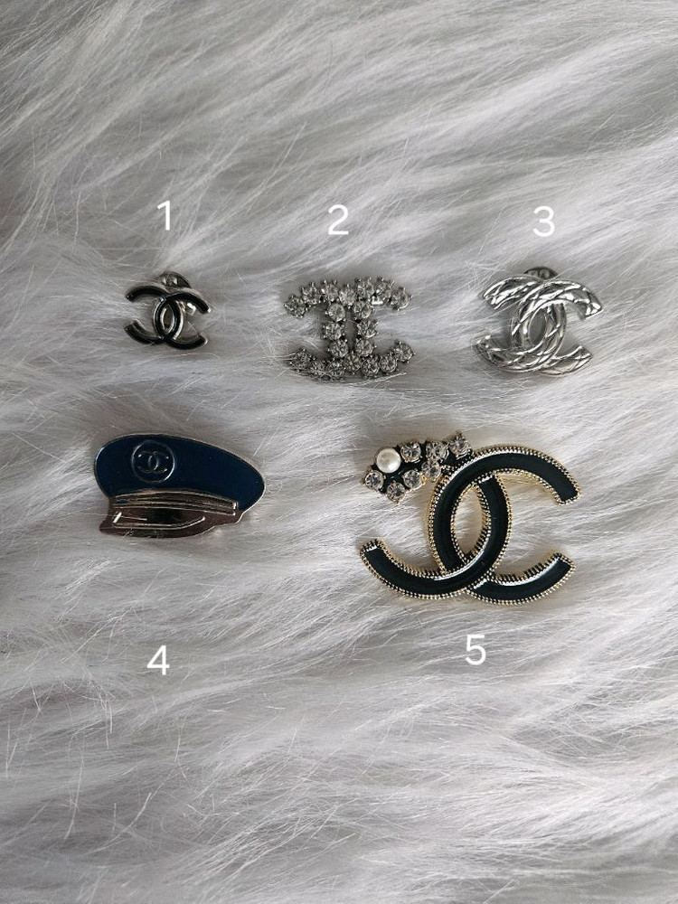 샤넬 브로치--2
