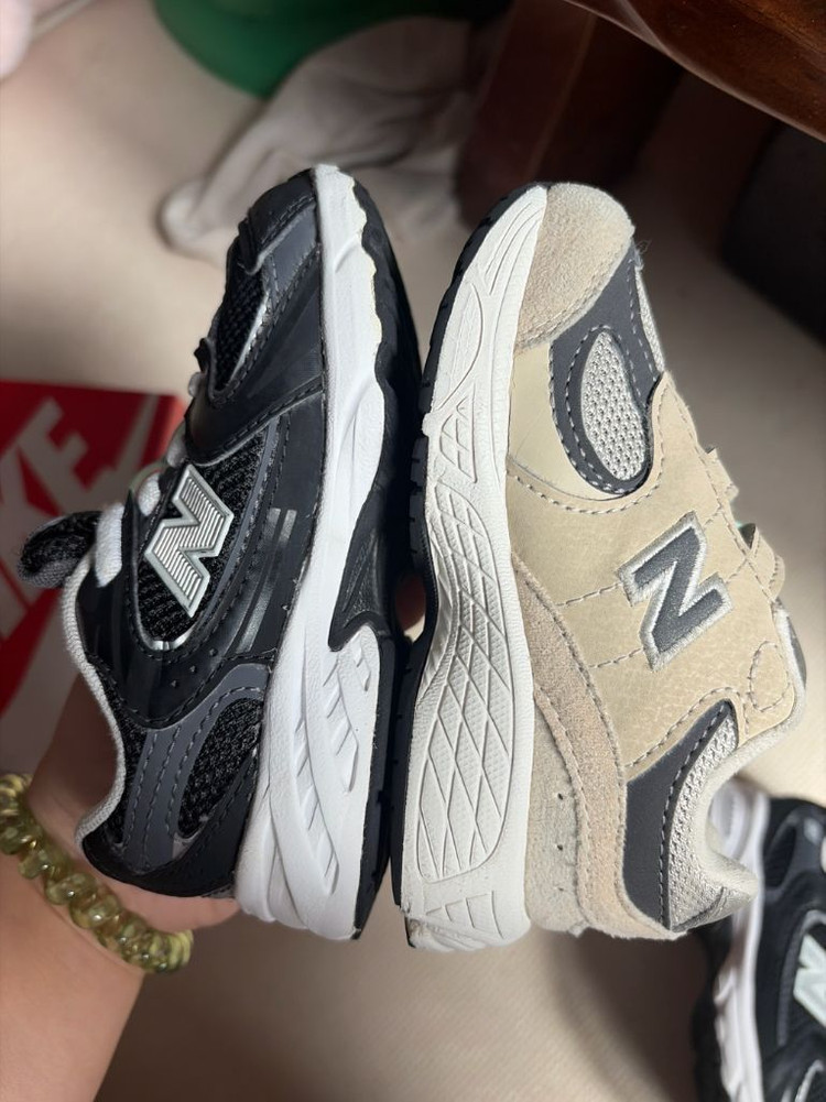 뉴발란스 키즈 운동화 2켤레--2