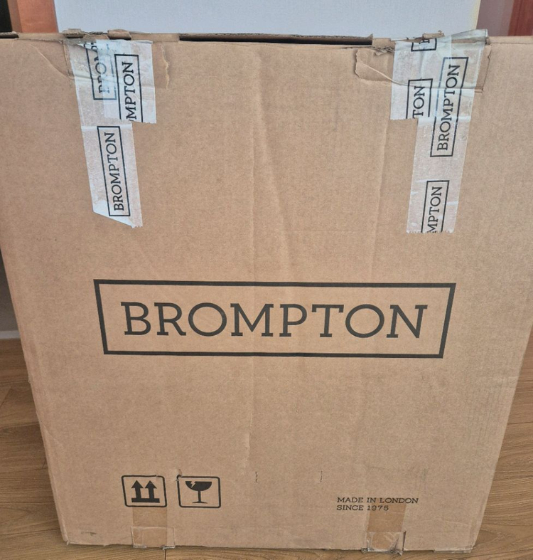 25년식 브롬톤C라인M6R 새상품 이미지