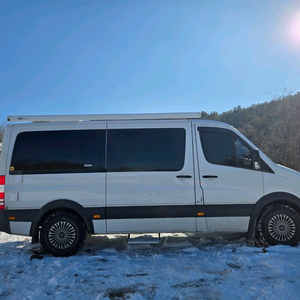 벤츠스프린터319 캠핑카 이미지