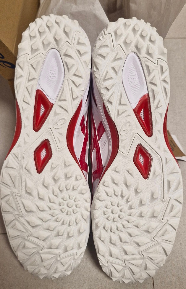 아식스 c3 FF TF 풋살화 흰빨색상--1