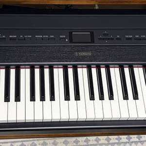 야마하 디지털 피아노 P515 팝니다. 이미지