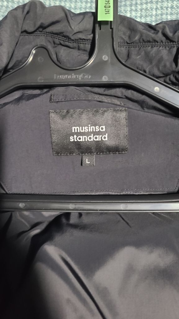 무신사 스탠다드 칼라드 다운 푸퍼 패딩 급처--1