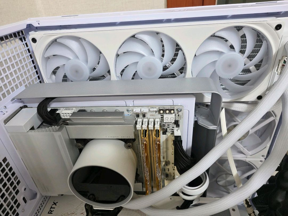 nzxt kraken elite 크라켄 엘리트 v2 360 화이트--1