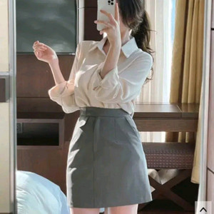 [품절새상품] 프롬데이원 넌드 포켓 a라인 챠콜 미니 스커트 s