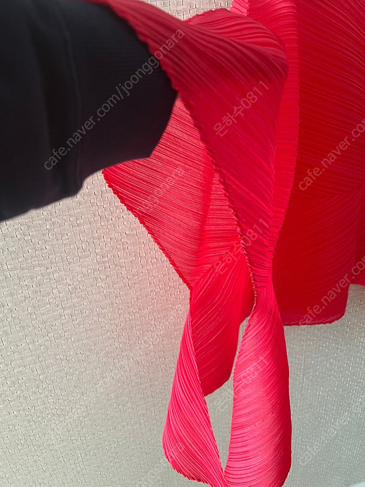 플리츠플리즈 팜 스카프 이미지