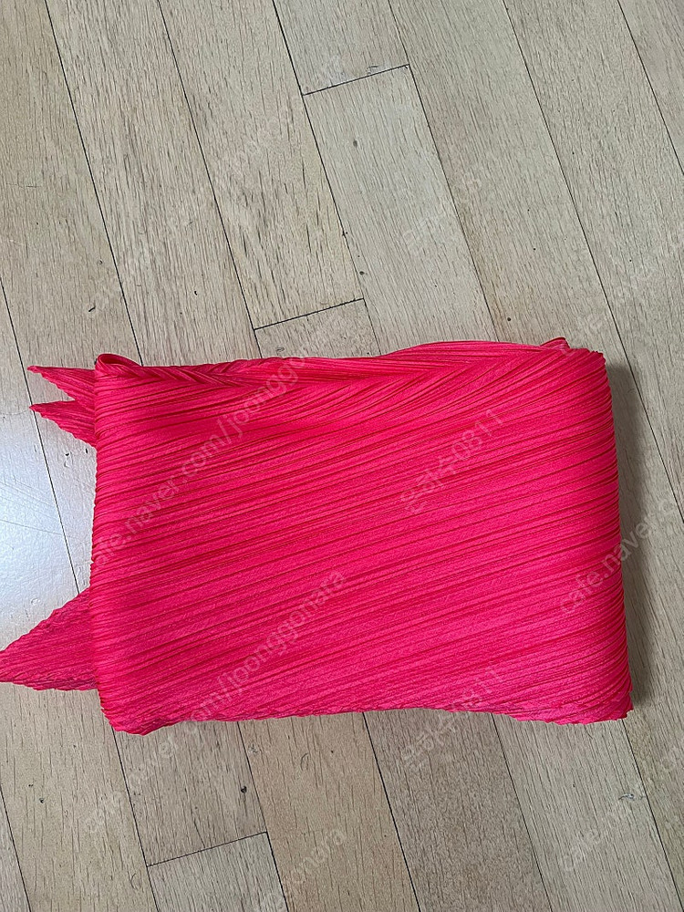 플리츠플리즈 팜 스카프 이미지