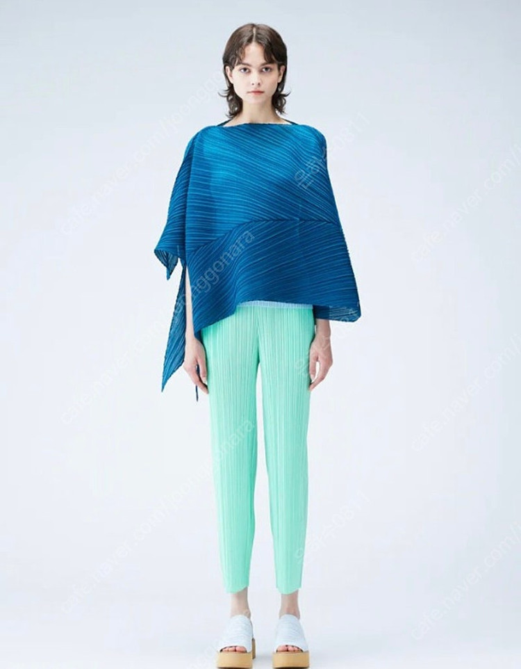 플리츠플리즈 팜 스카프 이미지