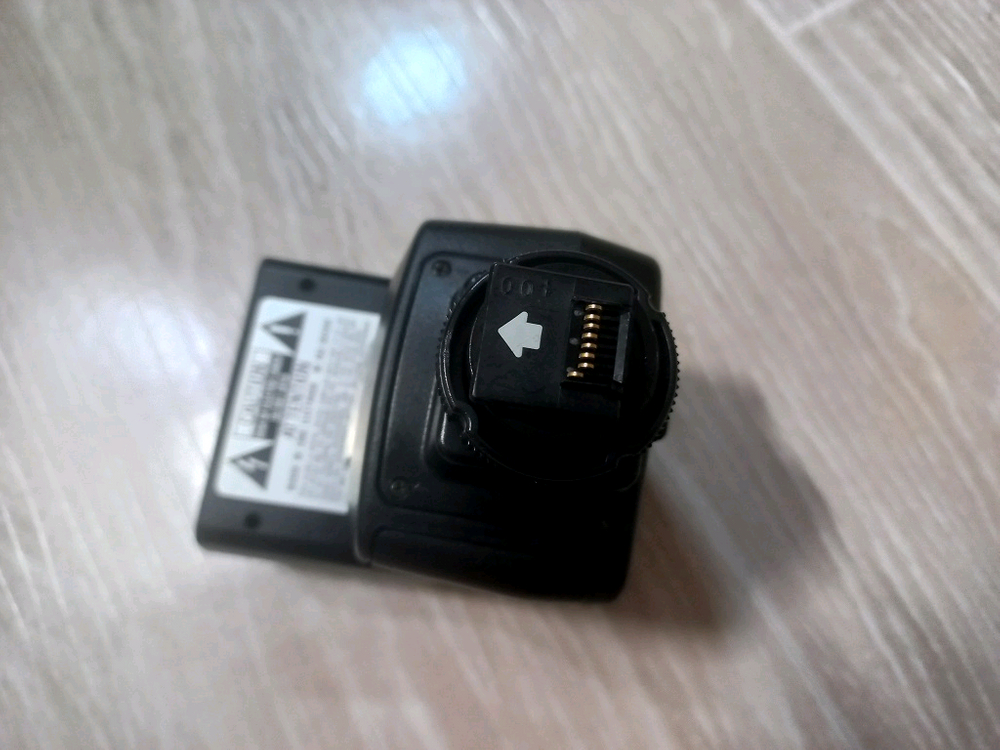 SONY HVL-FH1100 소니 캠코더 포토용 플래쉬--1