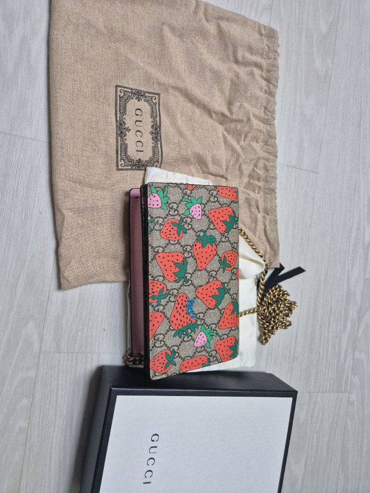 구찌 스트로베리 woc 이미지