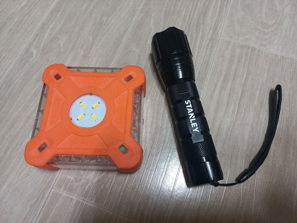 고려시그널 차량 비상용 LED 경광등 후레쉬--1