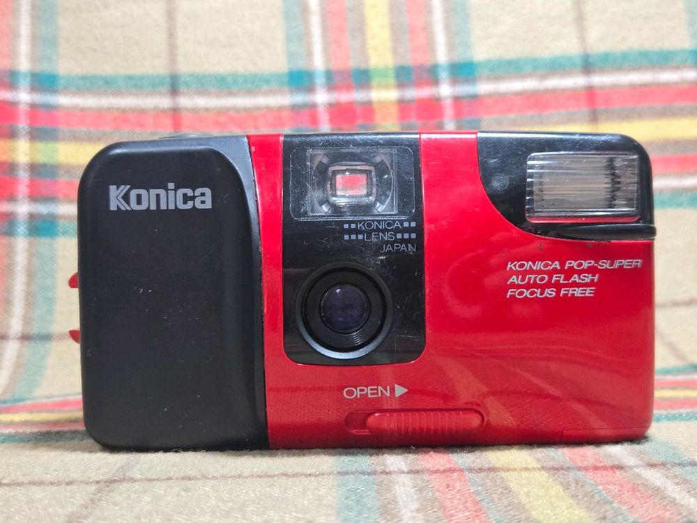 코니카 POP SUPER 빨강 카메라 이미지