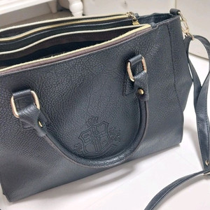 오마샤리프 가죽 가방