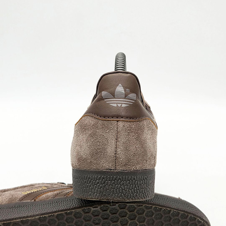 아디다스 가젤 어스 스트라타 브라운 검 (250)--1